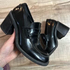 Steve Madden Universe Patent Slip-On Loaf Square Toe Block Heel black